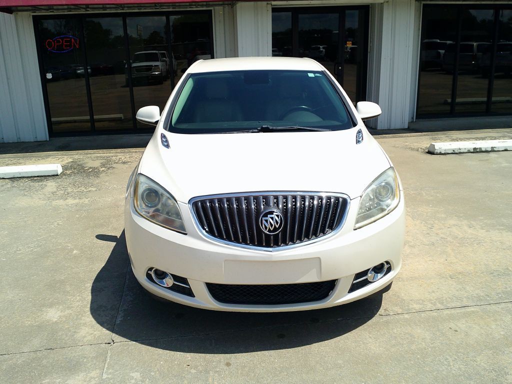 2016 Buick Verano Image 2