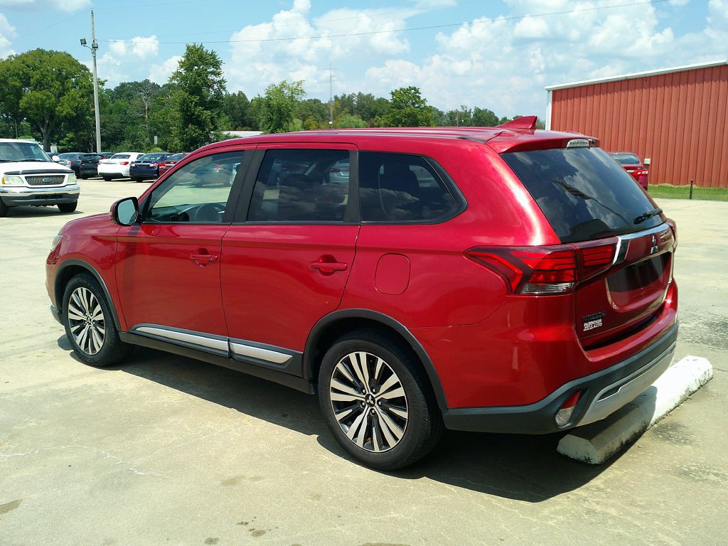 2019 Mitsubishi Outlander Image 6