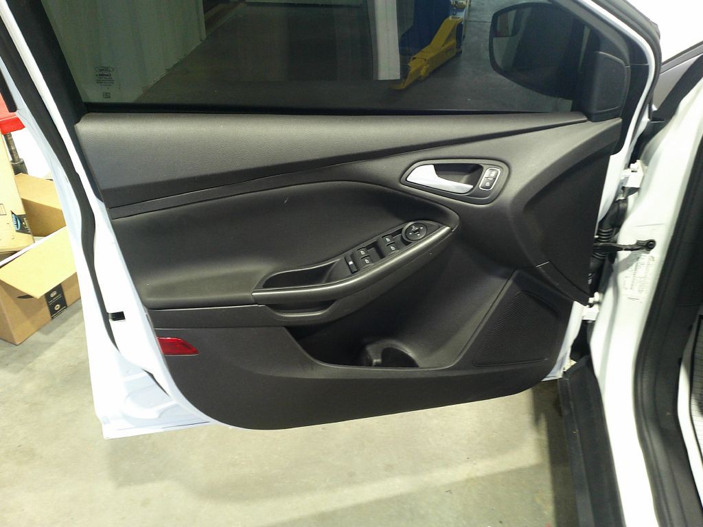 2017 Ford Focus Image 8