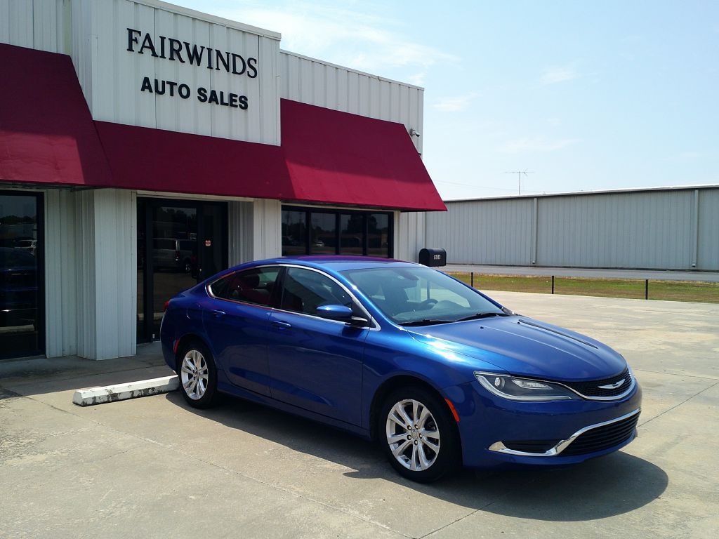 2015 Chrysler 200 Image 1