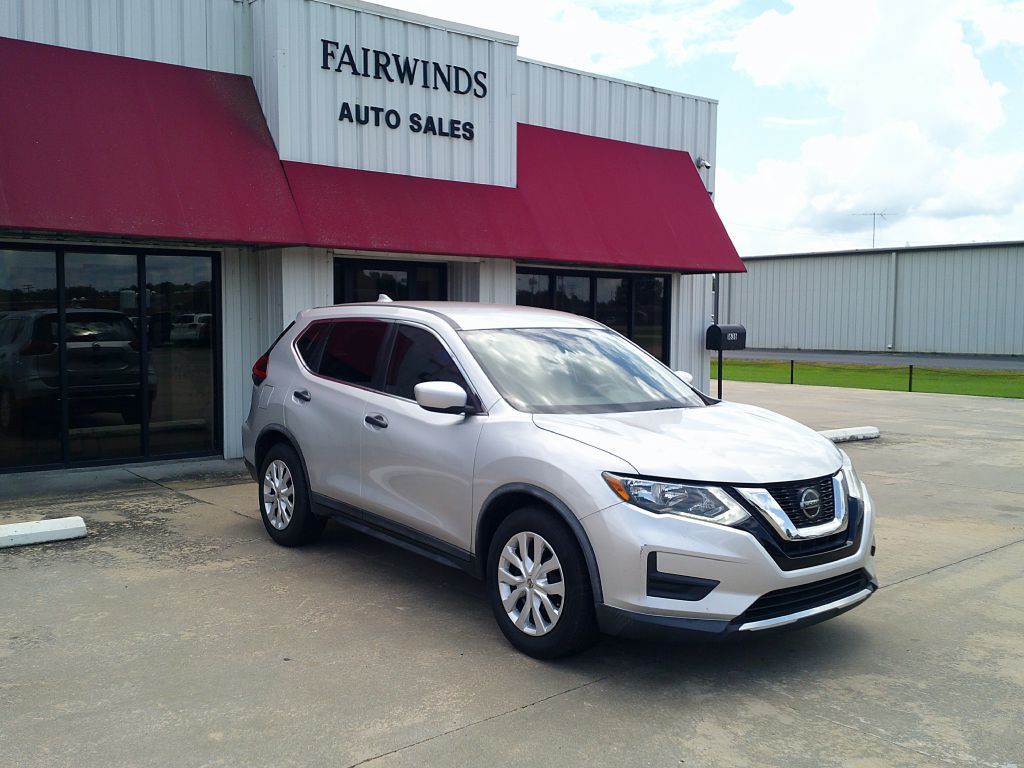 2018 Nissan Rogue Image 1