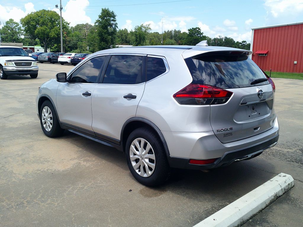 2018 Nissan Rogue Image 6