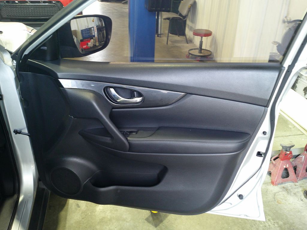 2018 Nissan Rogue Image 15