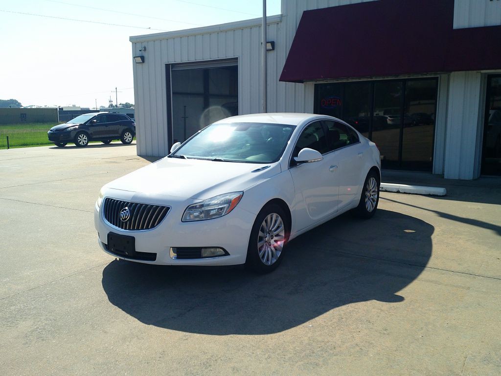 2012 Buick Regal Image 3