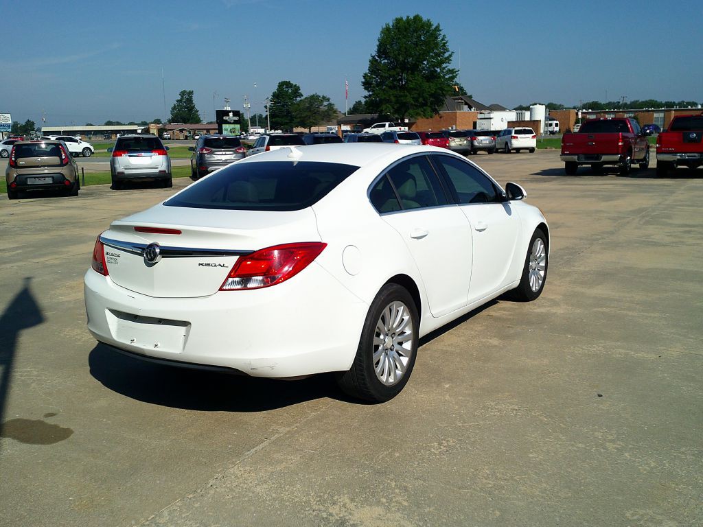 2012 Buick Regal Image 6