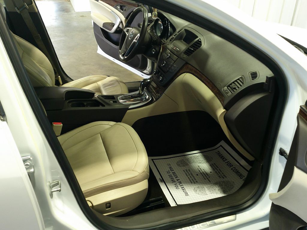 2012 Buick Regal Image 14