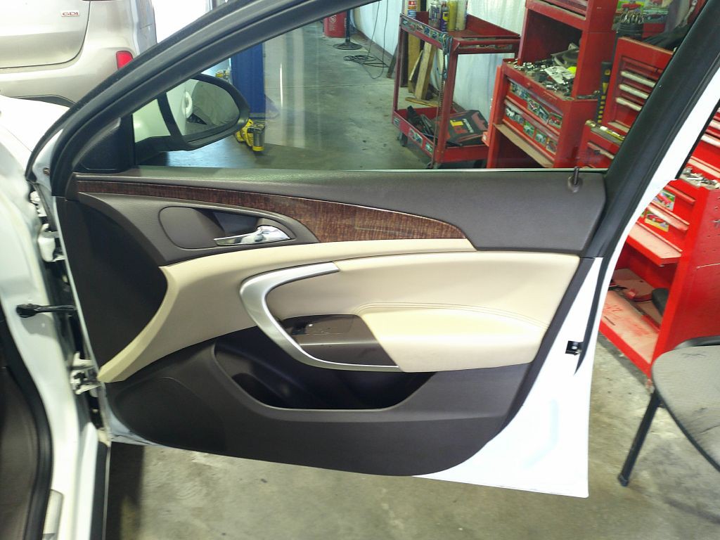 2012 Buick Regal Image 15