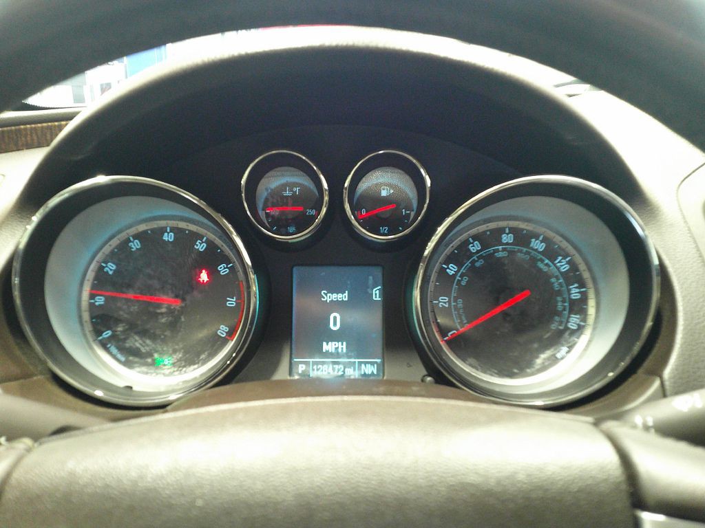 2012 Buick Regal Image 17