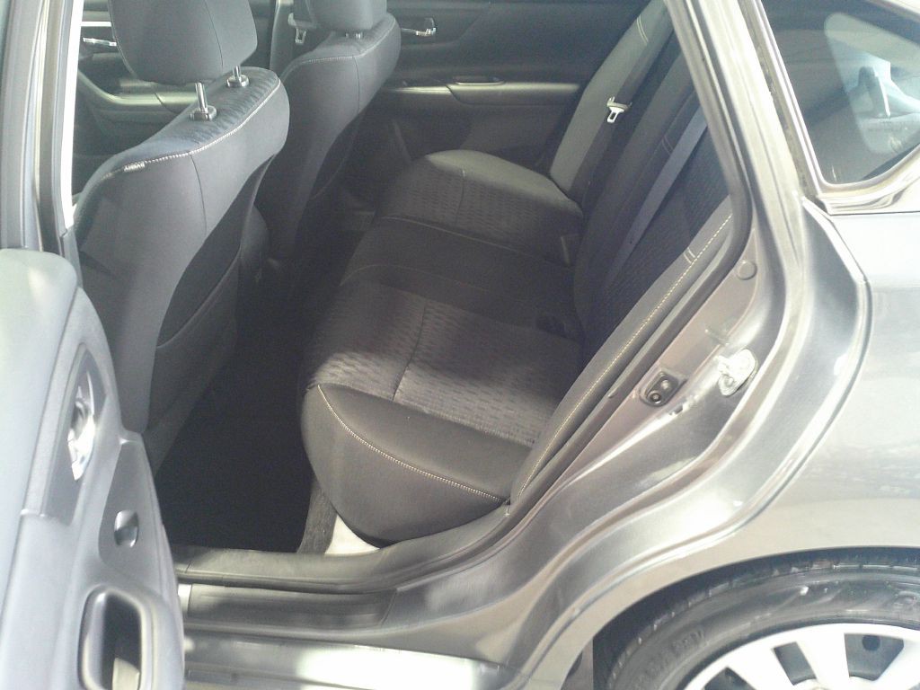 2018 Nissan Altima Image 11