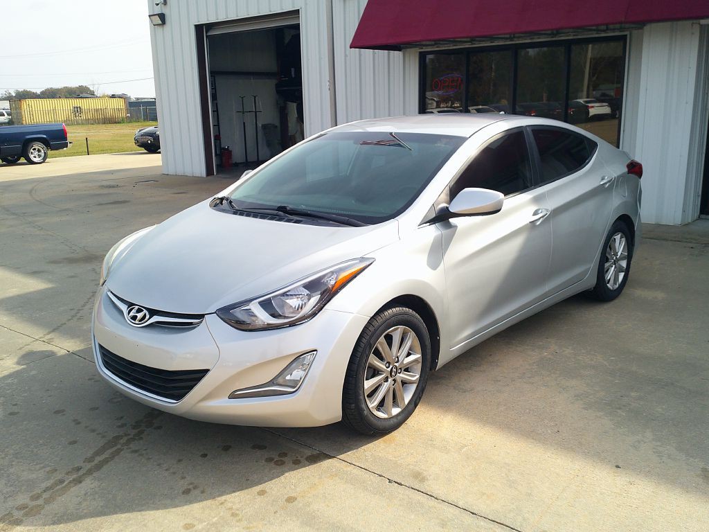2015 Hyundai Elantra Image 3