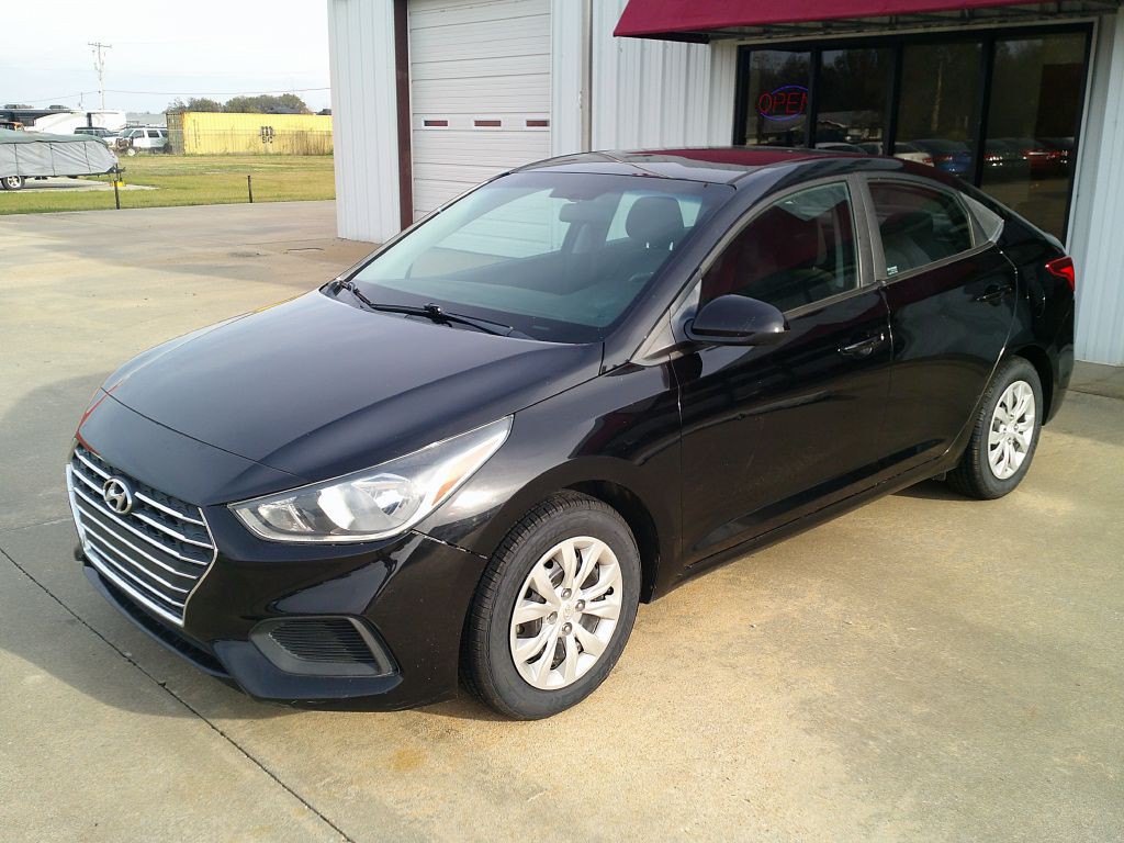 2020 Hyundai Accent Image 3