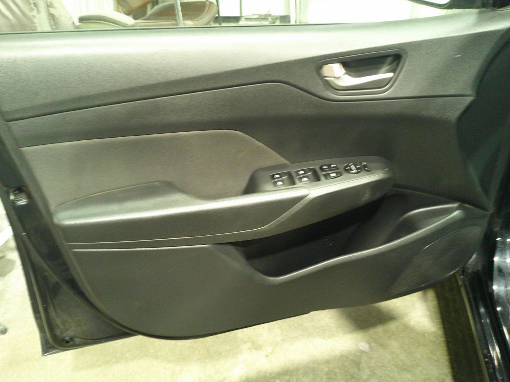 2020 Hyundai Accent Image 7