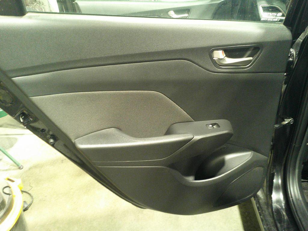 2020 Hyundai Accent Image 9