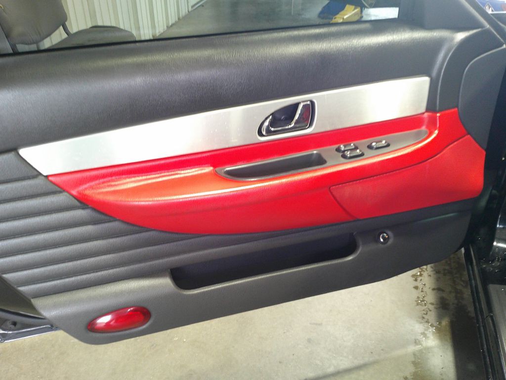 2002 Ford Thunderbird Image 7