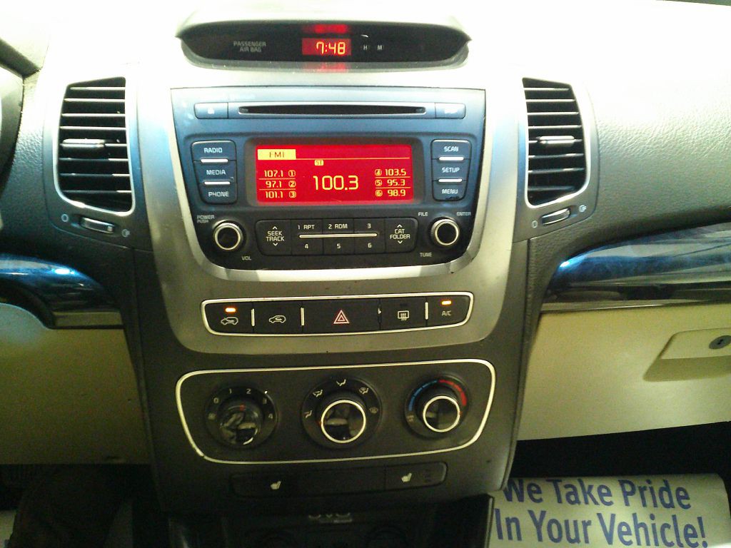 2014 Kia Sorento Image 16