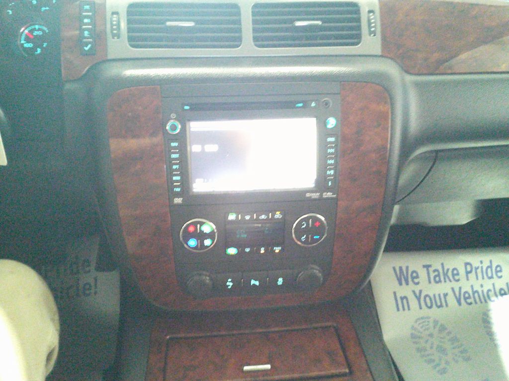 2012 Chevrolet Avalanche Image 8