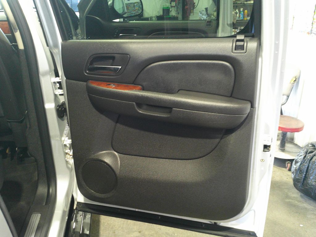 2012 Chevrolet Avalanche Image 15