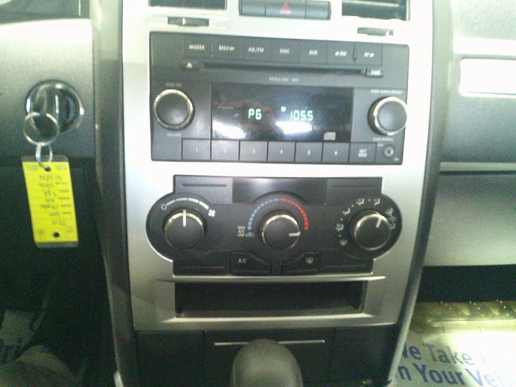 2010 Chrysler 300 Image 12