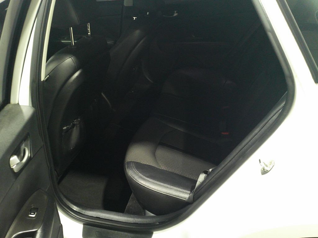 2018 Kia Optima Image 11