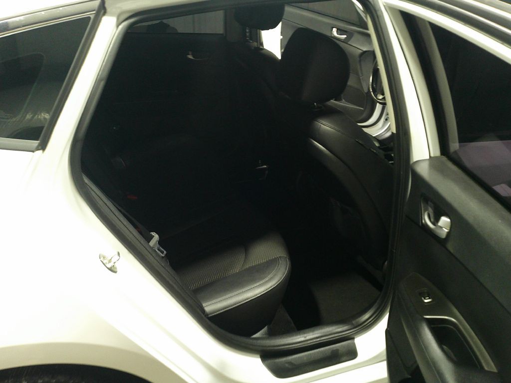 2018 Kia Optima Image 12