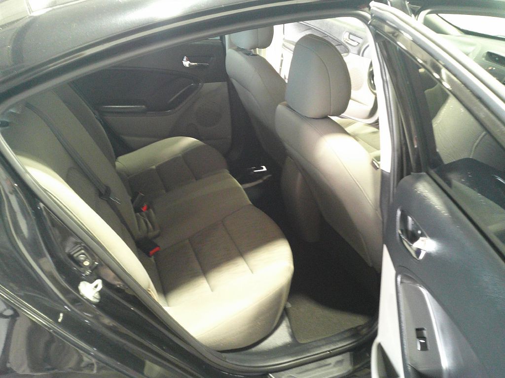 2015 Kia Forte Image 12