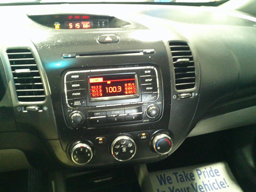 2015 Kia Forte Image 16