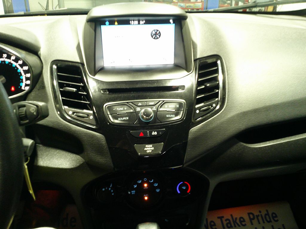 2019 Ford Fiesta Image 16