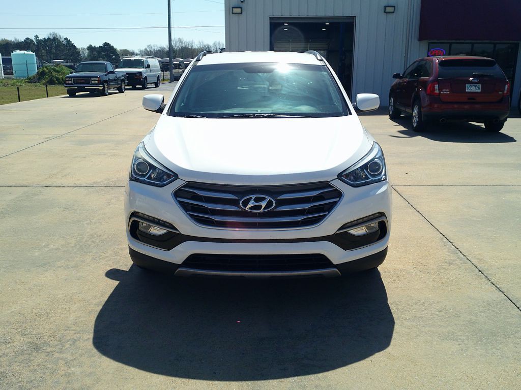 2017 Hyundai Santa Fe Sport Image 2