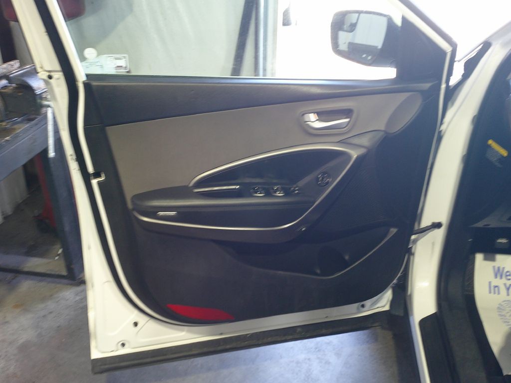 2017 Hyundai Santa Fe Sport Image 8