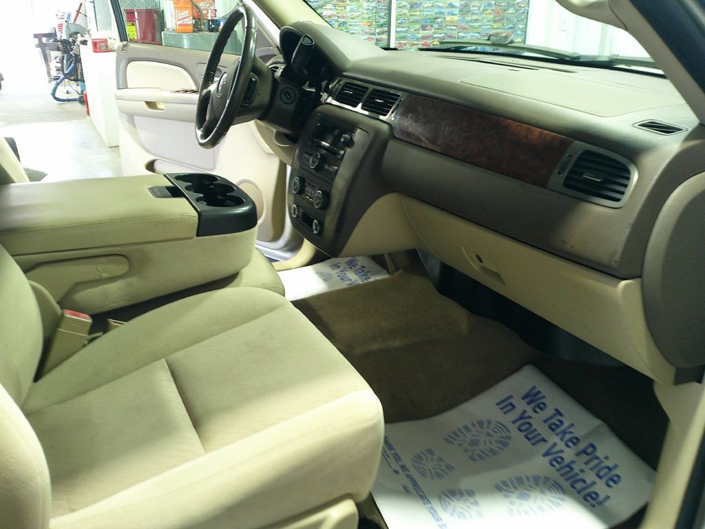 2009 GMC Yukon Image 10