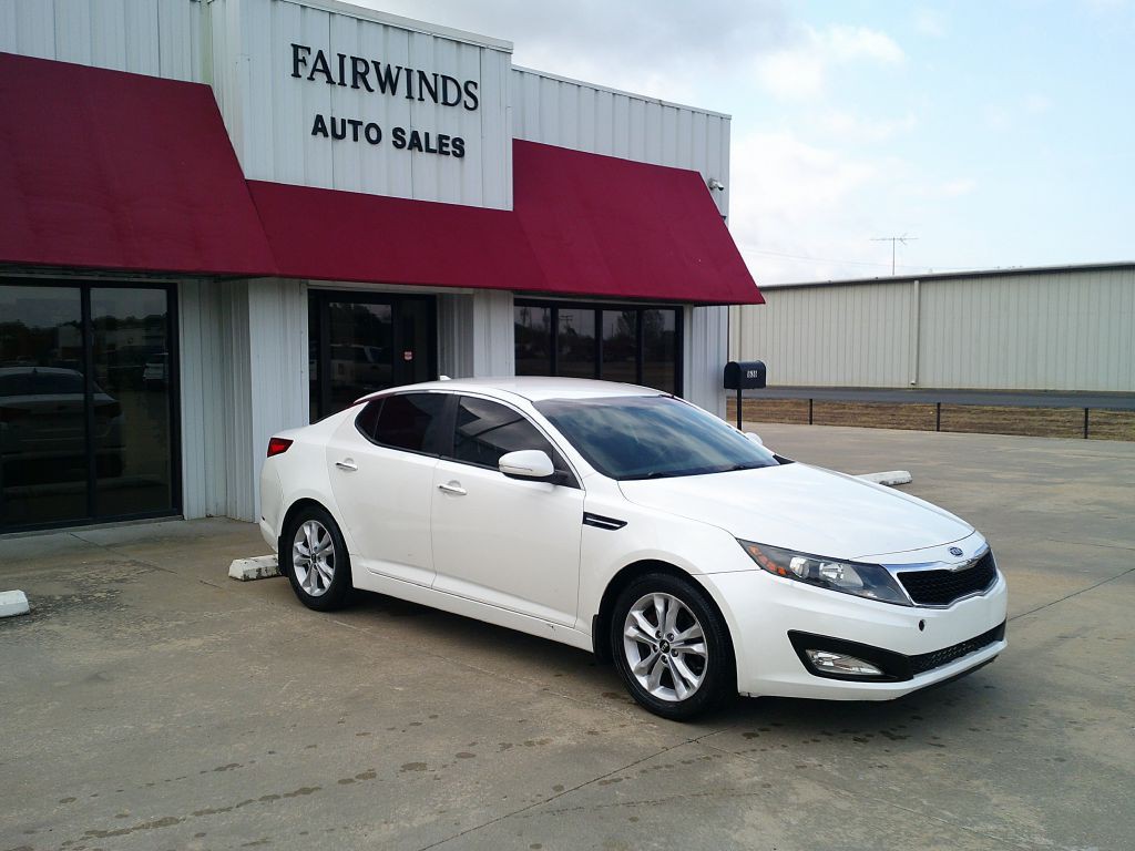 2011 Kia Optima Image 1