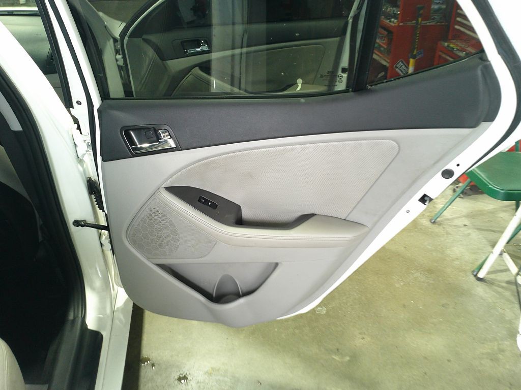 2011 Kia Optima Image 13