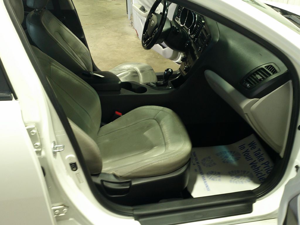 2011 Kia Optima Image 14