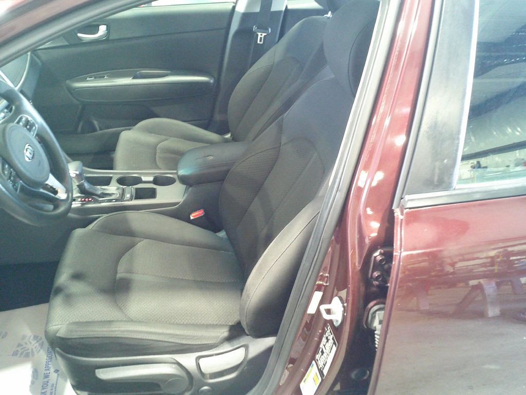 2016 Kia Optima Image 9
