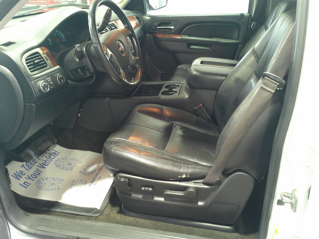 2013 GMC Yukon Image 9