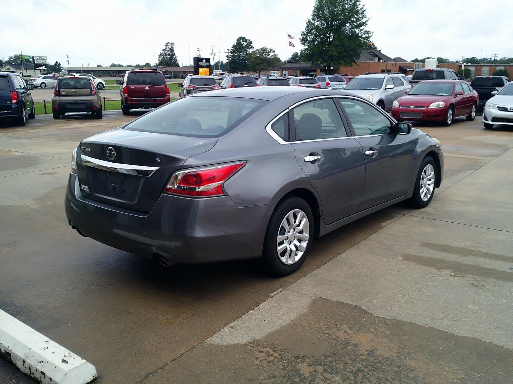 2015 Nissan Altima Image 6