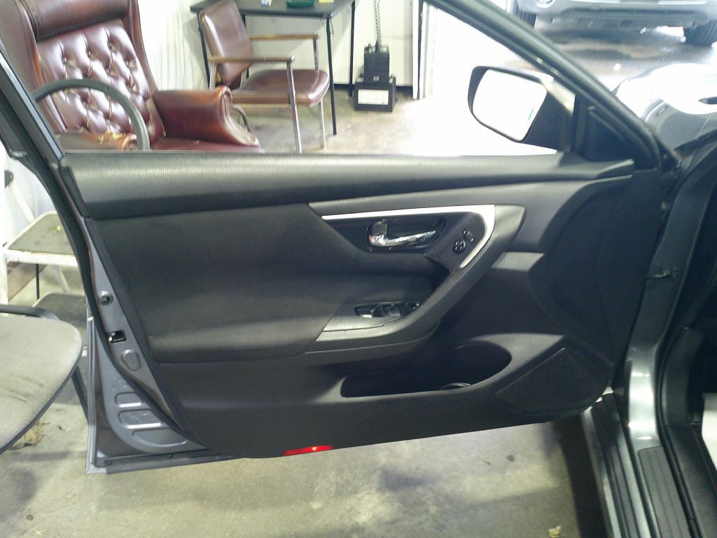 2015 Nissan Altima Image 8