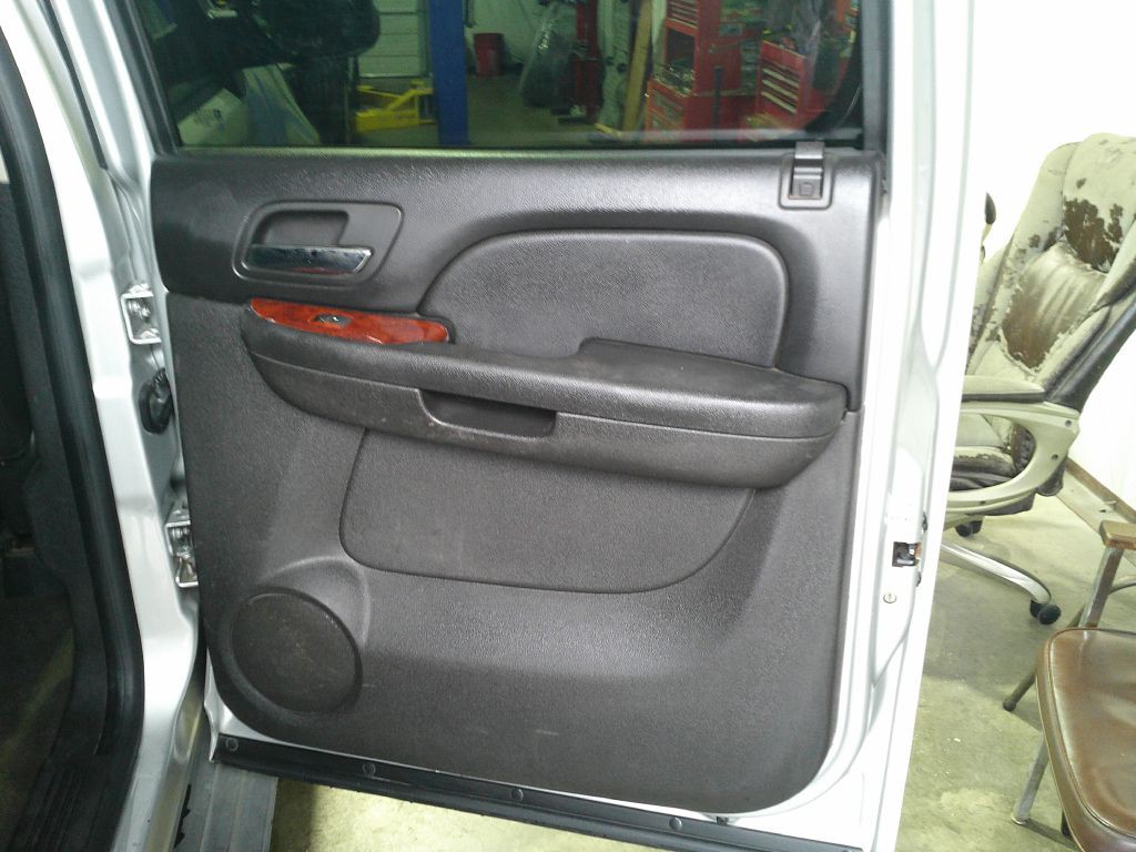 2010 Chevrolet Avalanche Image 13