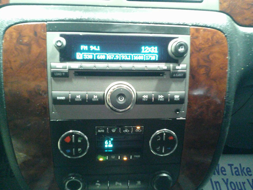 2010 Chevrolet Avalanche Image 16