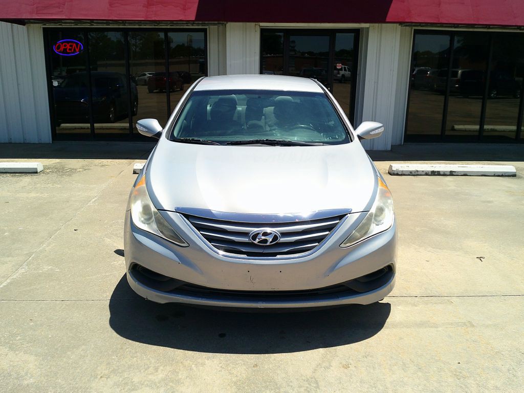 2014 Hyundai Sonata Image 2
