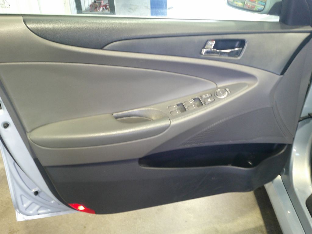 2014 Hyundai Sonata Image 7