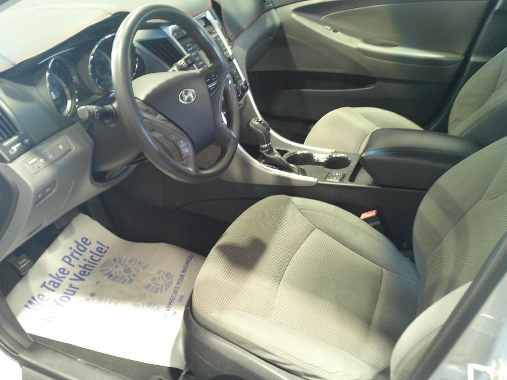 2014 Hyundai Sonata Image 8