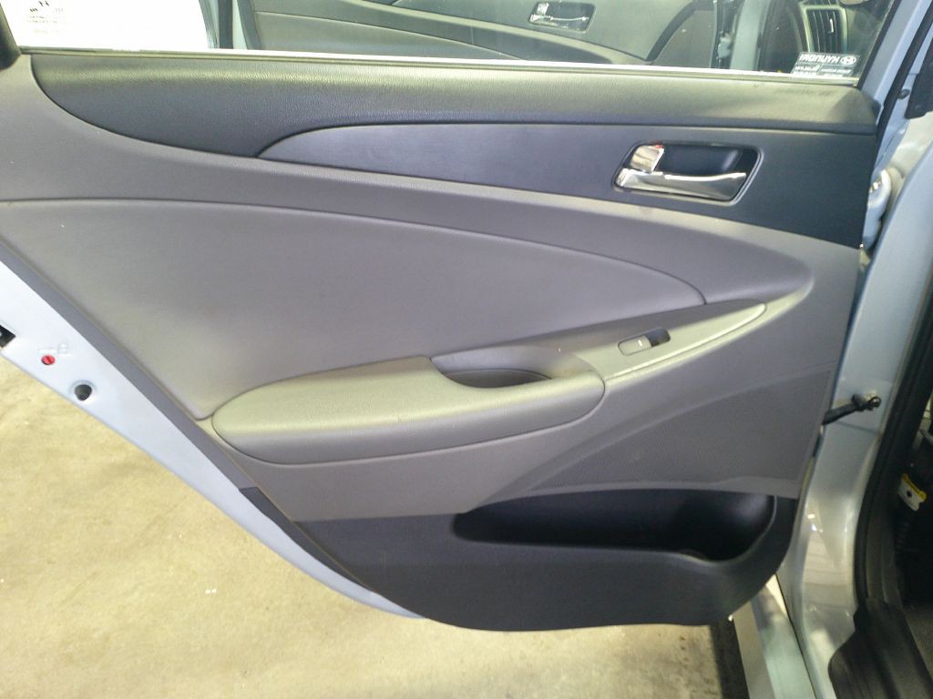 2014 Hyundai Sonata Image 9