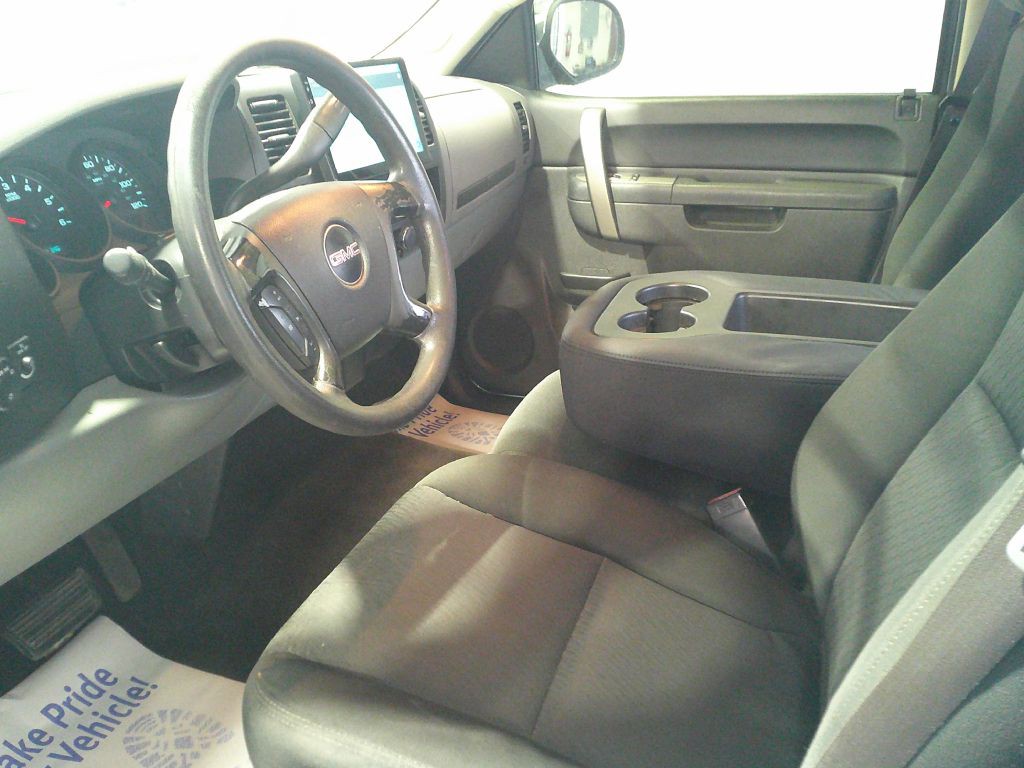 2011 GMC Sierra Image 8
