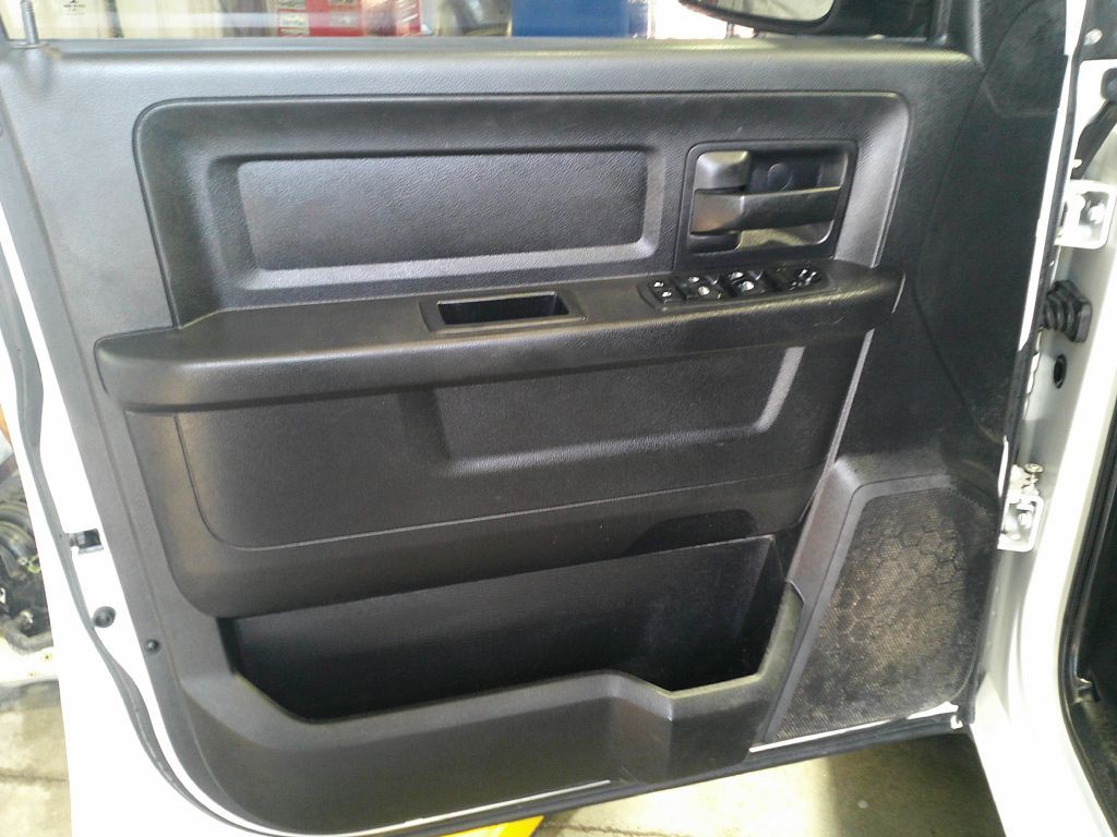 2016 RAM 1500 Image 7