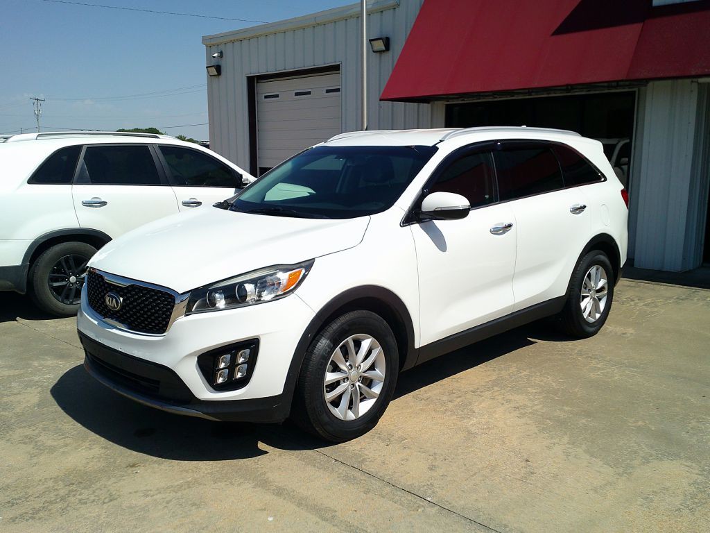 2017 Kia Sorento Image 3