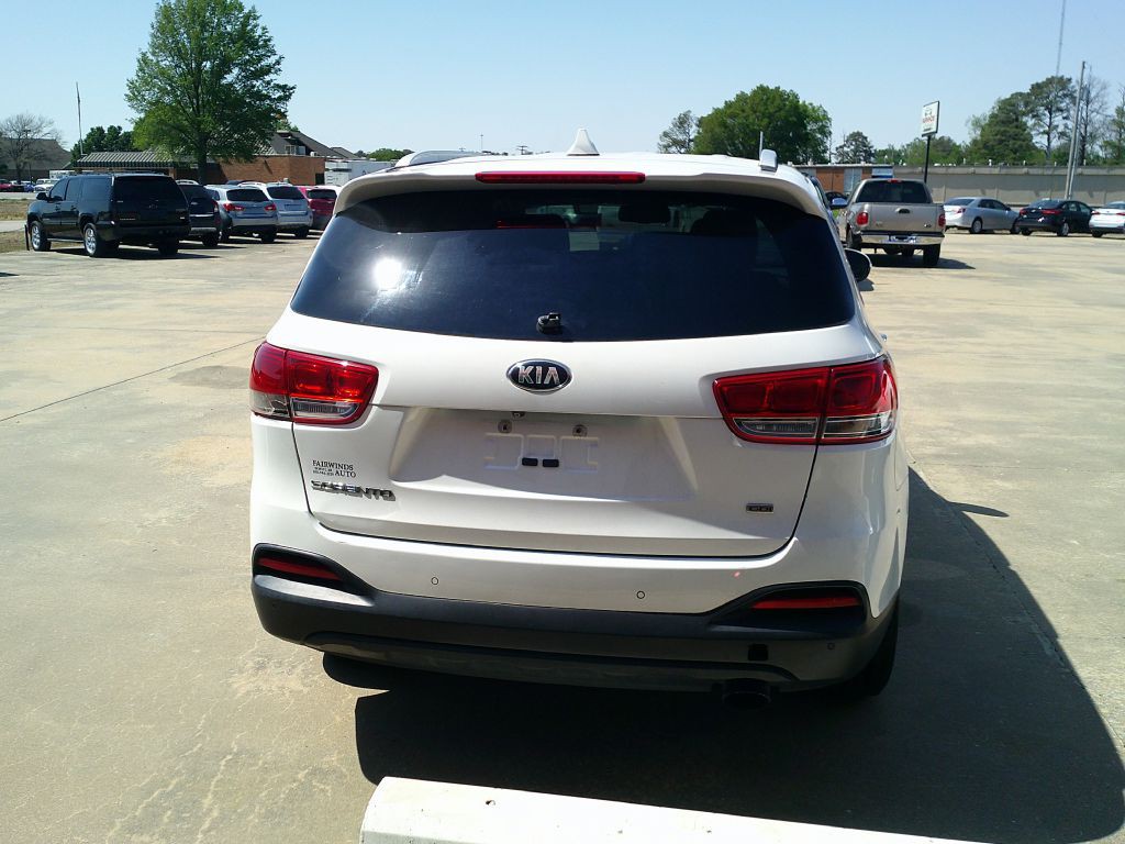 2017 Kia Sorento Image 5