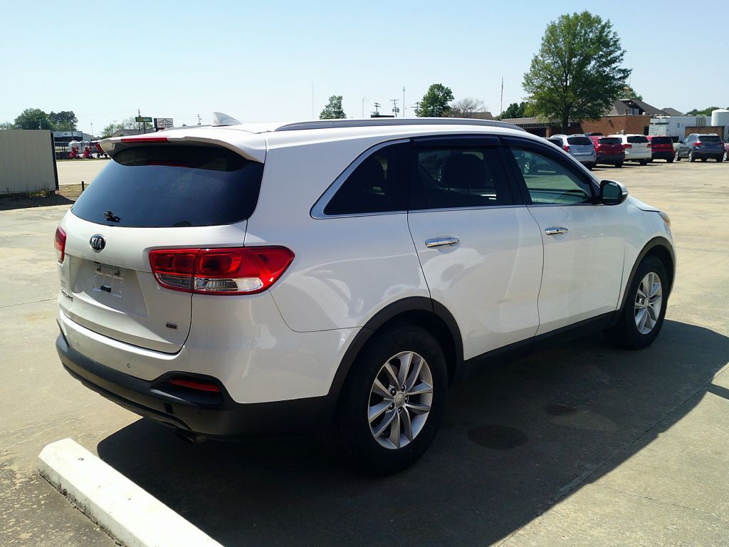 2017 Kia Sorento Image 6