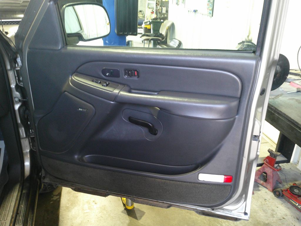 2003 Chevrolet Avalanche Image 15