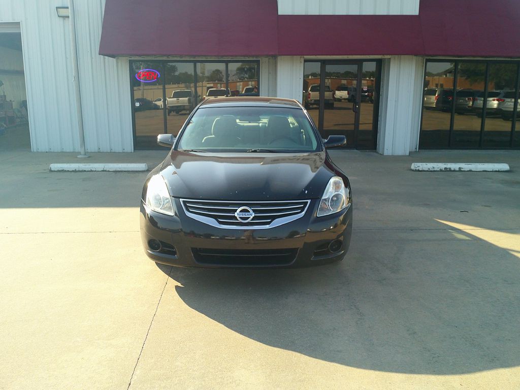 2012 Nissan Altima Image 2